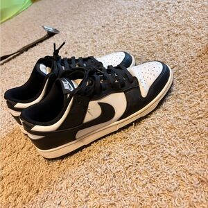 Nike Dunk Low Black White Sneakers size 9.5